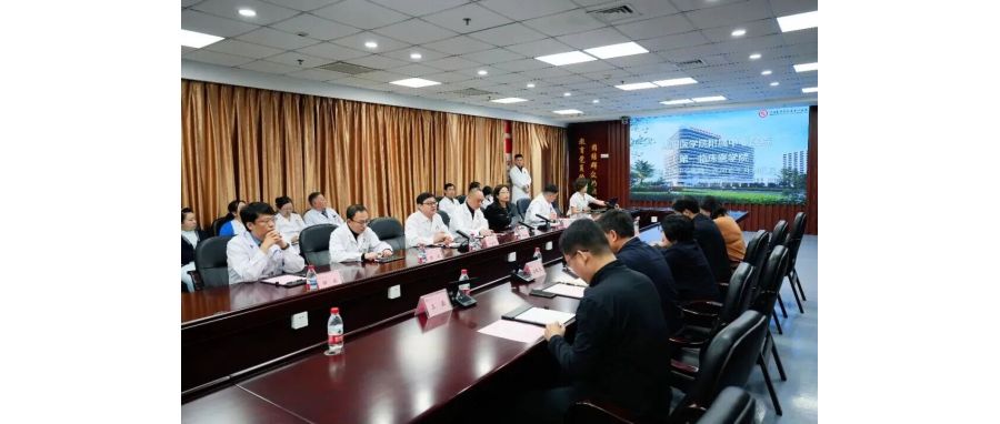 深圳z6com时凯集团集团代表团前往沈阳医学院附属中心医院召开调研研讨，共同探寻生命健康产业合作新机遇